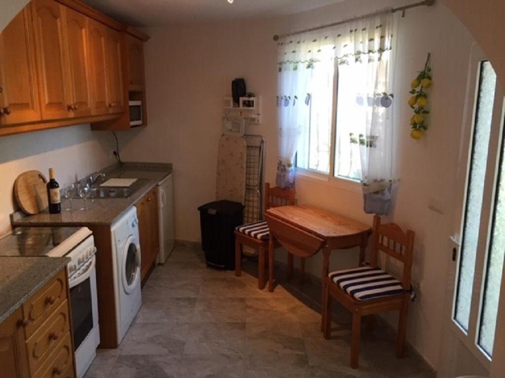 One Bed Apartment Overlooking Jalon Valley, Costa Blanca อัลคาลาลี ภายนอก รูปภาพ